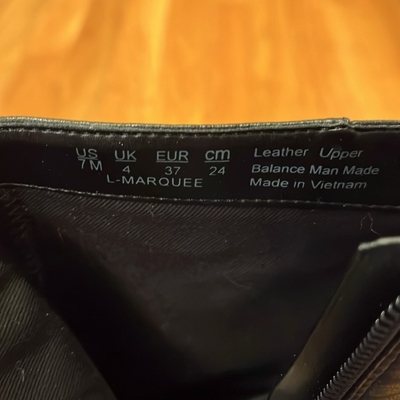 Women’s black leather booties - Picture 7 of 11